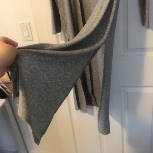 H&M light gray Duster - Picture 8 of 8